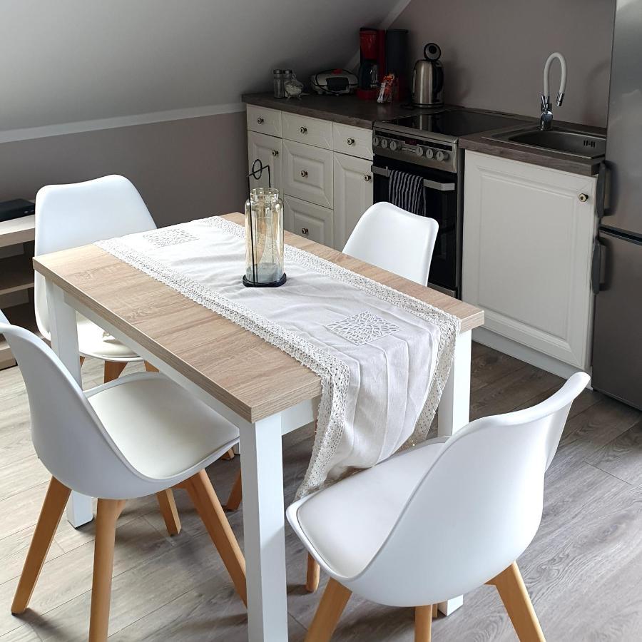 Apartament Nad Jeziorem Welle Kołczewo Exterior foto