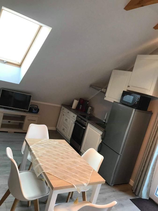 Apartament Nad Jeziorem Welle Kołczewo Exterior foto